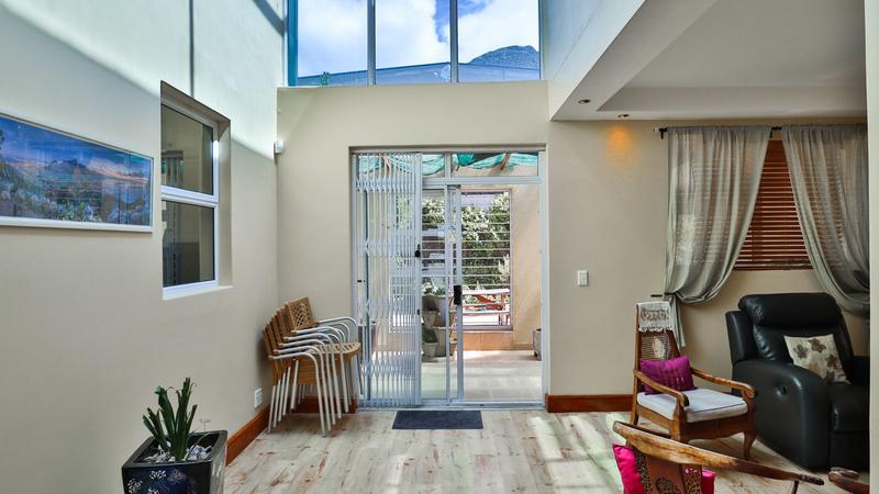 7 Bedroom Property for Sale in Walmer Estate Western Cape